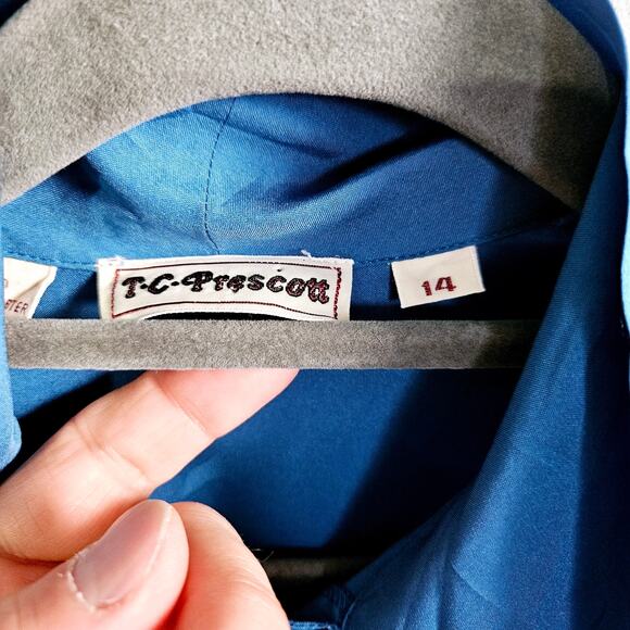 T.C. Prescott Women's 14 Layered Button Up Blouse Solid Blue Elevated Basic - Picture 7 of 8